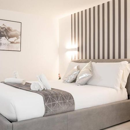 Unforgettable Split Level Jacuzzi Suite Navona - Top Collection Rom Exterior foto