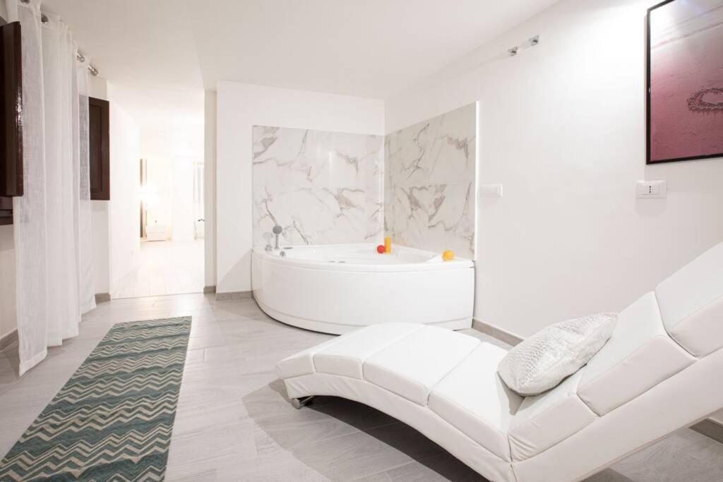 Unforgettable Split Level Jacuzzi Suite Navona - Top Collection Rom Exterior foto