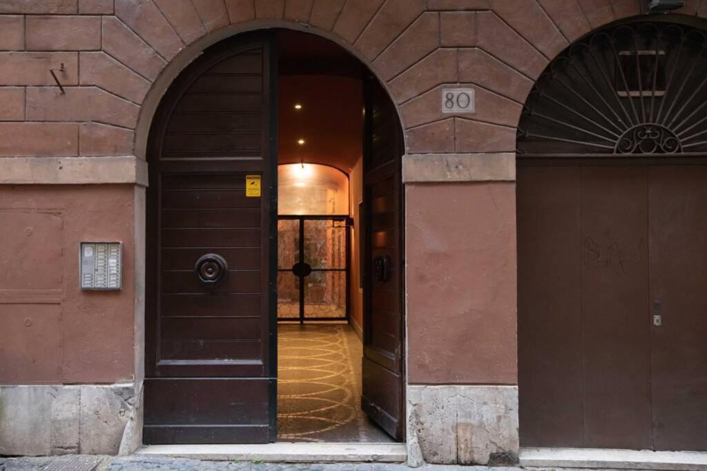 Unforgettable Split Level Jacuzzi Suite Navona - Top Collection Rom Exterior foto